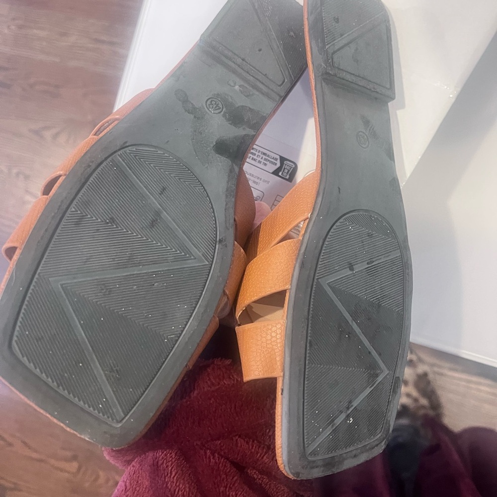 Source Unknown Brown Slide Sandals - Picture 3 of 3